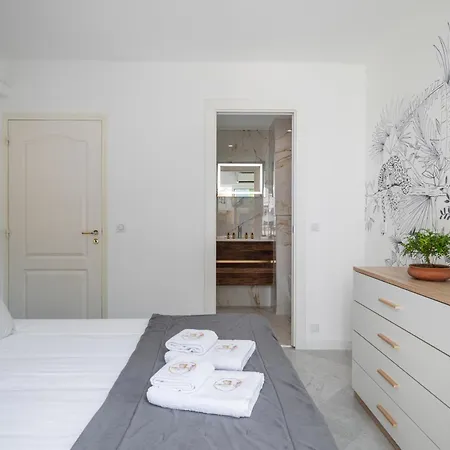 Le Coq Bleu D'azur - Piscine - Parking! Appartement