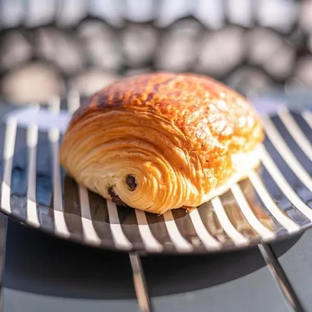 Le Coq Bleu D'azur- Piscine - Parking - Ac -wifi 芒通