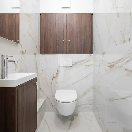 Le Coq Bleu D'azur- Piscine - Parking - Ac -wifi 芒通