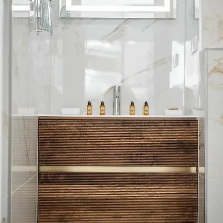 公寓 Le Coq Bleu D'azur- Piscine - Parking - Ac -wifi