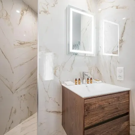 公寓 Le Coq Bleu D'azur- Piscine - Parking - Ac -wifi *