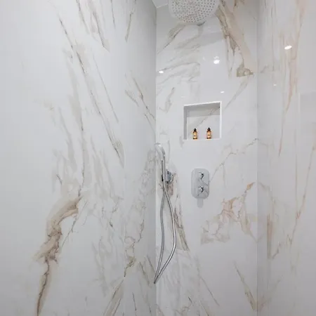 公寓 Le Coq Bleu D'azur- Piscine - Parking - Ac -wifi