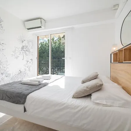 Le Coq Bleu D'azur- Piscine - Parking - Ac -wifi 芒通