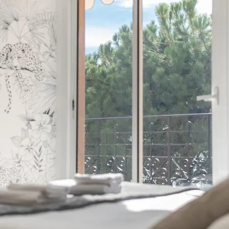 Le Coq Bleu D'azur- Piscine - Parking - Ac -wifi * 芒通