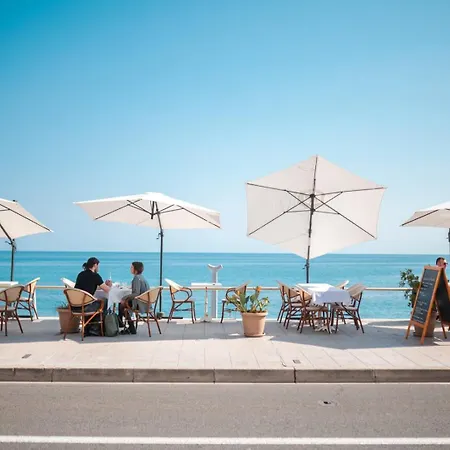 Le Coq Bleu D'azur- Piscine - Parking - Ac -wifi 公寓 芒通